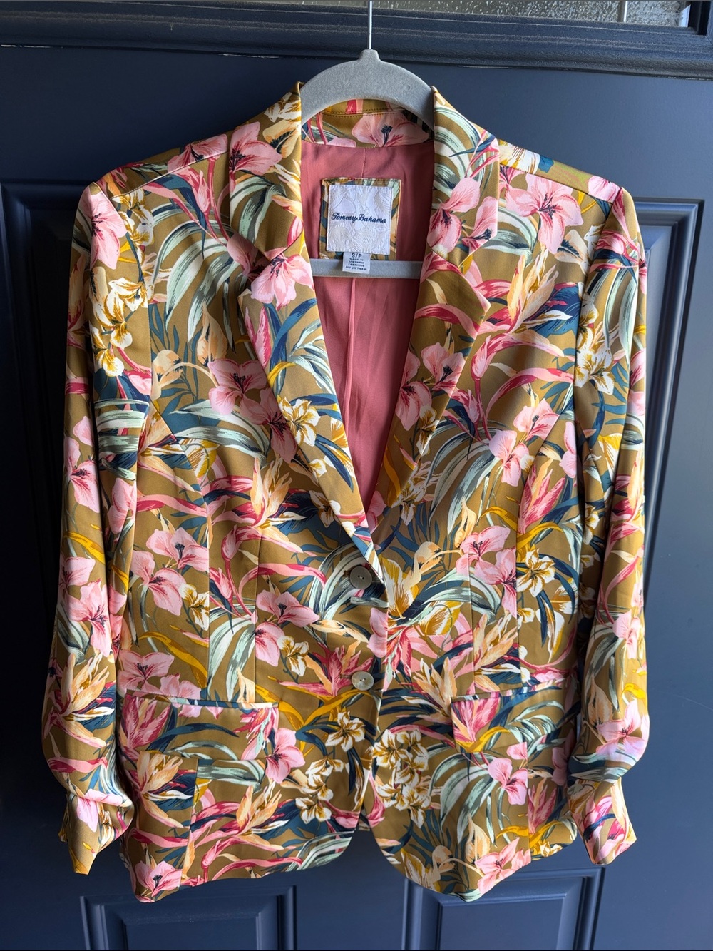 Tommy Bahama Floral Blazer *small seam flaw in the back* see pictures.